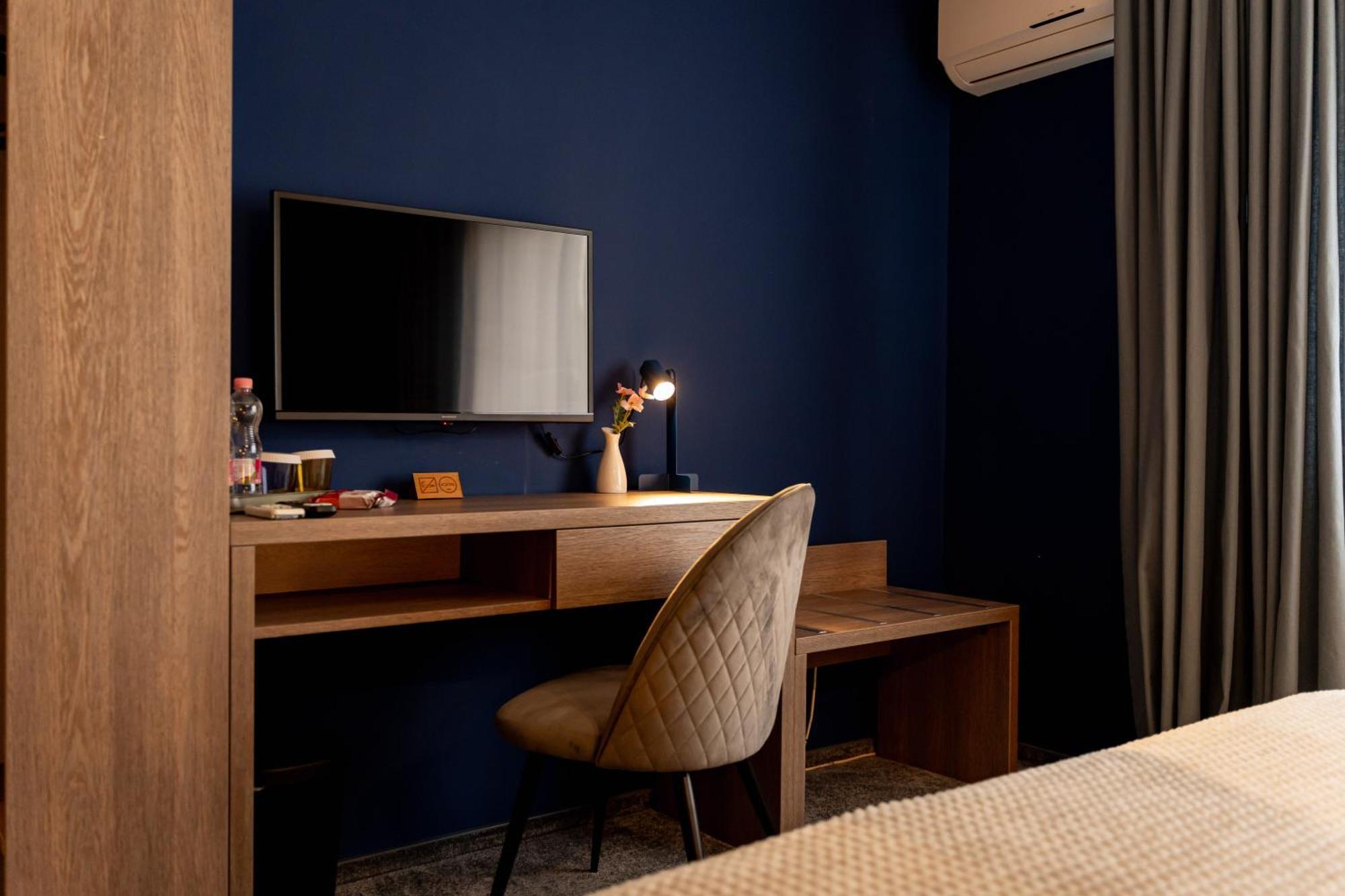 Hotel Coco Тимишоара Екстериор снимка